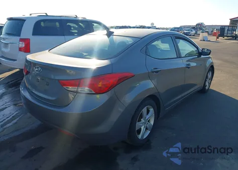 2013 Hyundai Elantra Gls z USA, uszkodzony, nr VIN 5NPDH4AE8DH342669